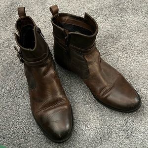 Stelle Monelle Italian leather booties size 9